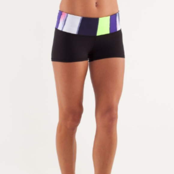 lululemon athletica Pants - Lululemon Size 10 Boogie Short Black Purple 3381
